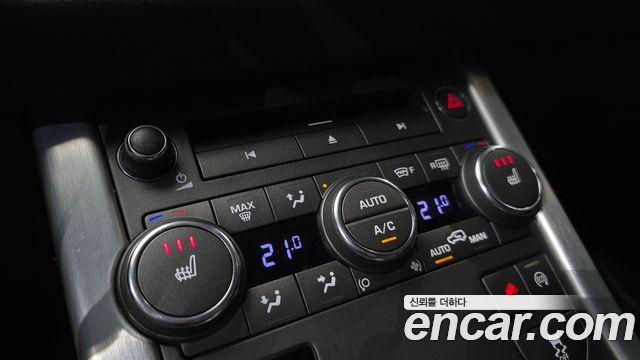 Land Rover Range Rover Evoque 2015 — photo 17