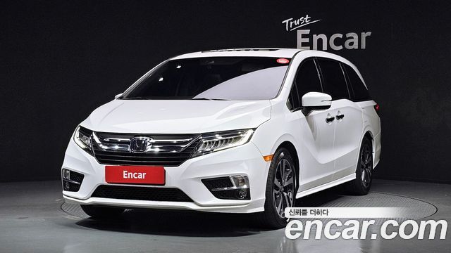 Honda Odyssey 2020 — photo 1