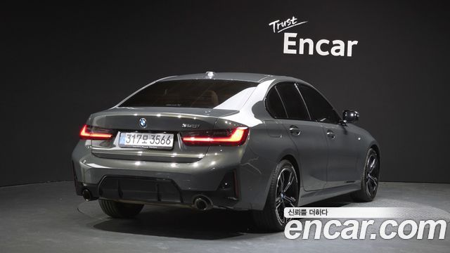 BMW 3-Series 2025 — photo 2