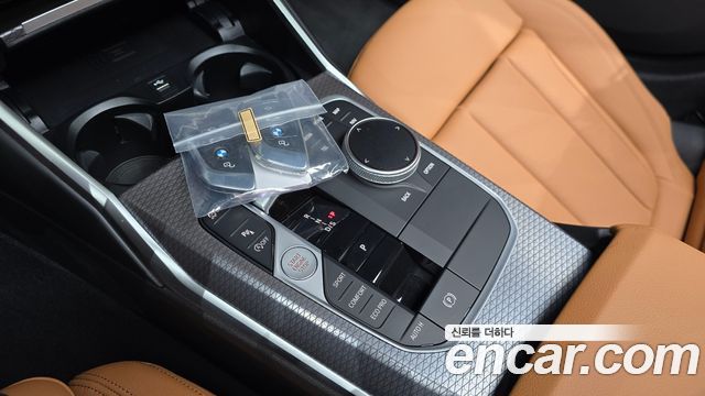 BMW 3-Series 2025 — photo 12