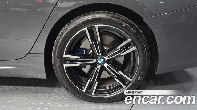 BMW 3-Series 2025 — photo 7