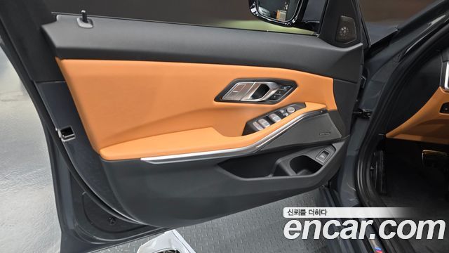 BMW 3-Series 2025 — photo 14