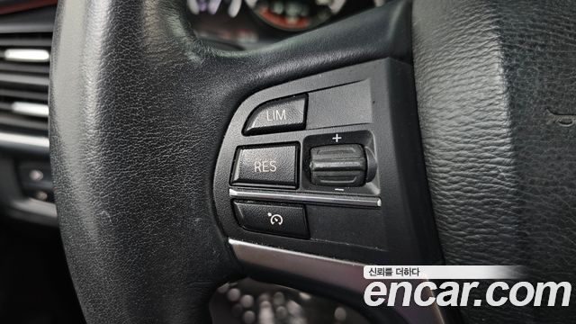 BMW X5 2014 — photo 28