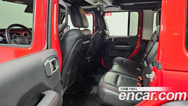 Jeep Wrangler 2019 — photo 17