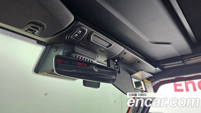 Jeep Wrangler 2019 — photo 24