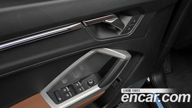 Audi Q3 2025 — photo 21