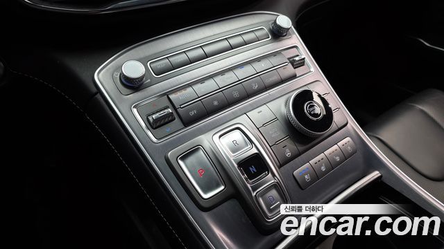 Hyundai Santafe 2021 — photo 9