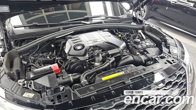 Land Rover Range Rover Velar 2018 — photo 6