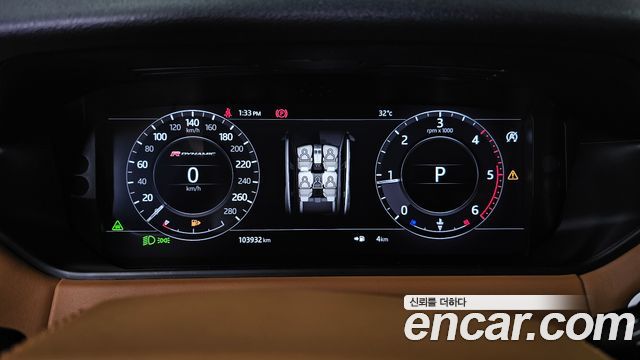 Land Rover Range Rover Velar 2018 — photo 11
