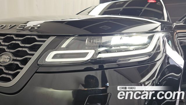 Land Rover Range Rover Velar 2018 — photo 8