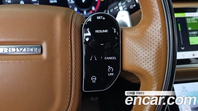 Land Rover Range Rover Velar 2018 — photo 31