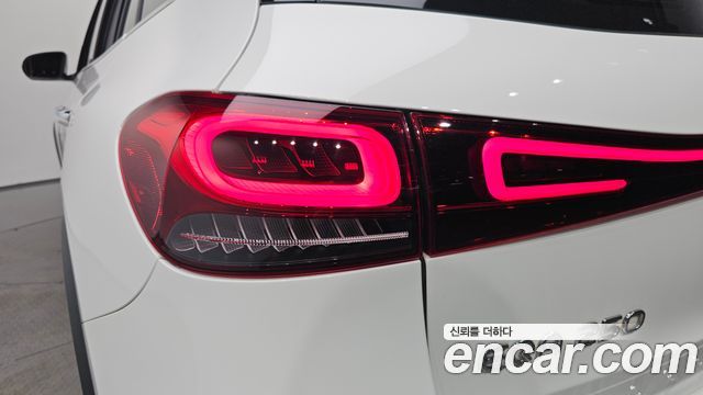 Mercedes-Benz EQA 2024 — photo 9