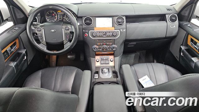 Land Rover Discovery 2014 — photo 7