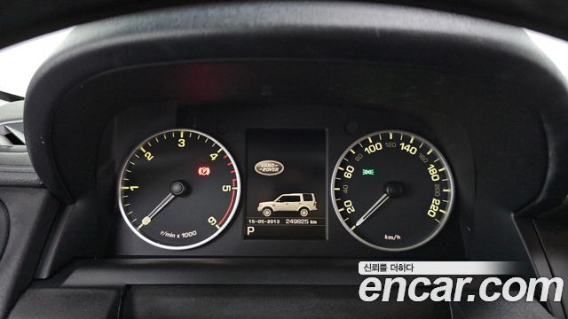 Land Rover Discovery 2014 — photo 8