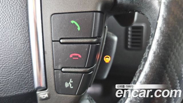 Land Rover Discovery 2014 — photo 18