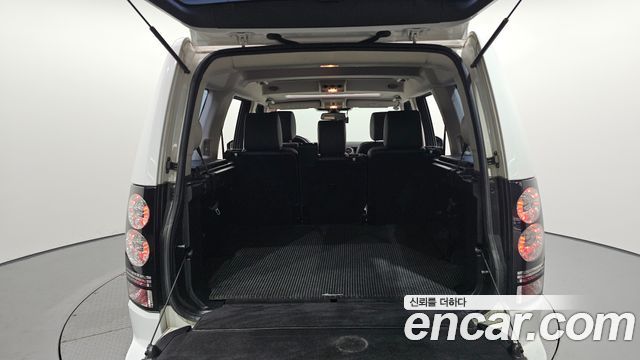Land Rover Discovery 2014 — photo 20