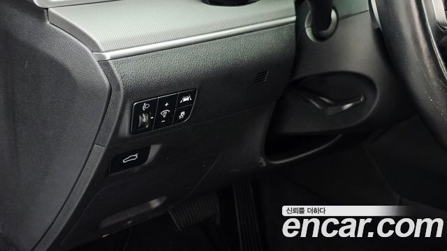 Kia K5 2022 — photo 22