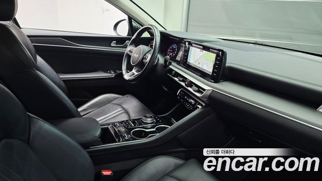 Kia K5 2022 — photo 25
