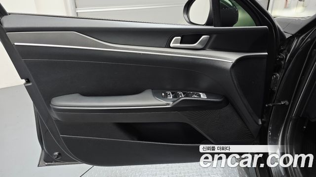 Kia K5 2022 — photo 14