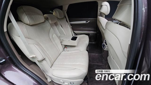 Genesis GV80 2023 — photo 17