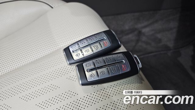 Genesis GV80 2023 — photo 24