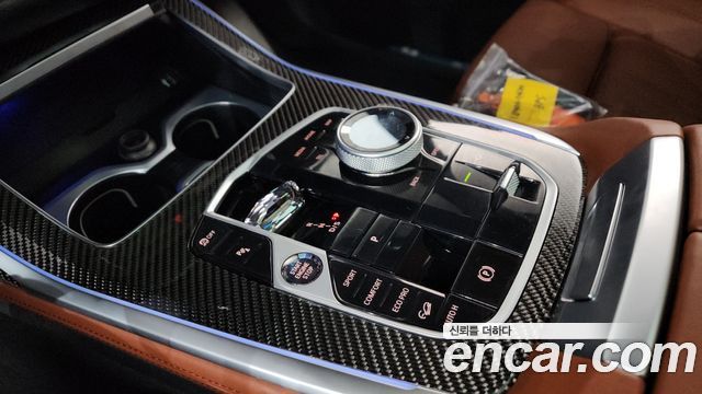 BMW X7 2025 — photo 12