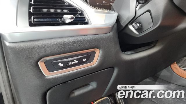 BMW X7 2025 — photo 27