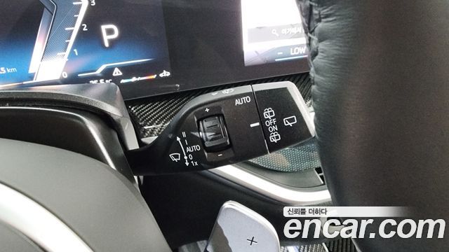 BMW X7 2025 — photo 28