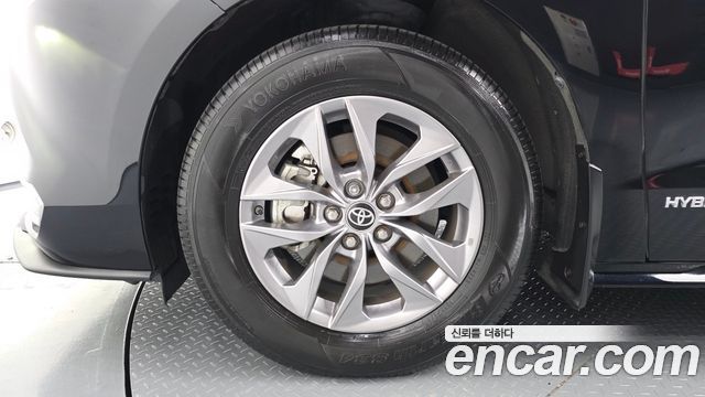 Toyota Sienna 2021 — photo 5