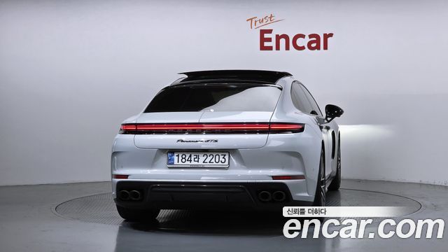 Porsche Panamera 2025 — photo 4