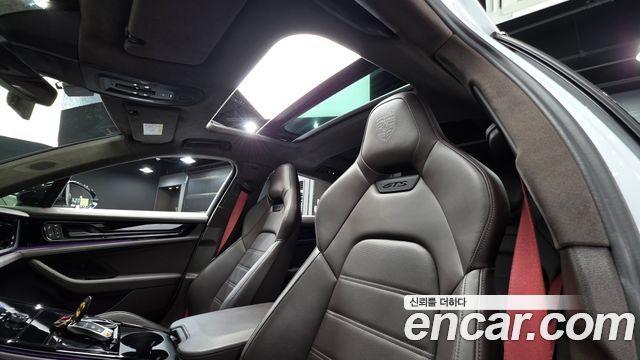 Porsche Panamera 2025 — photo 16