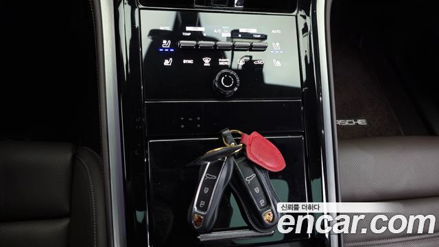 Porsche Panamera 2025 — photo 17