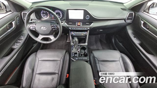 Hyundai Grandeur 2017 — photo 7