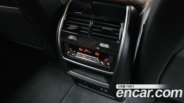 BMW X5 2026 — photo 31