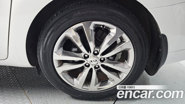 Kia Canival 2017 — photo 5