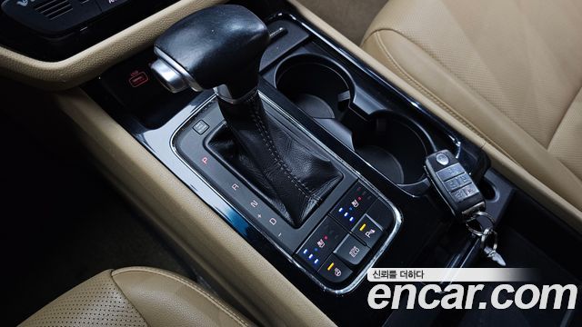 Kia Canival 2017 — photo 9