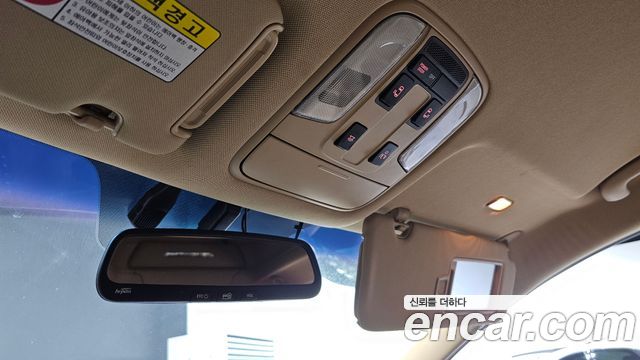 Kia Canival 2017 — photo 18