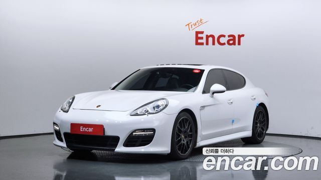 Porsche Panamera 2012 — photo 1