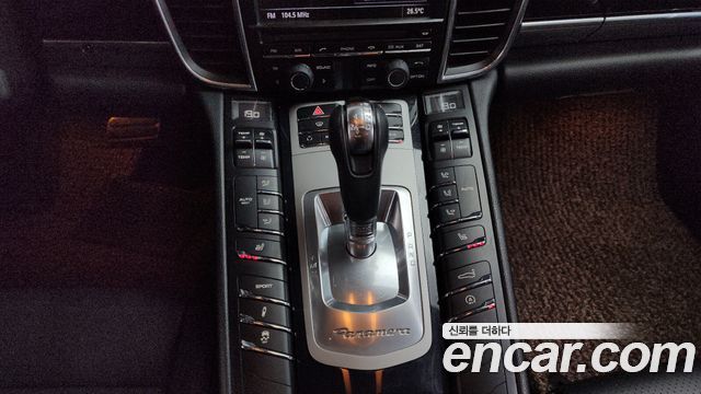 Porsche Panamera 2012 — photo 9