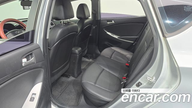 Hyundai Accent 2014 — photo 17