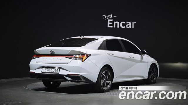 Hyundai AVANTE 2021 — photo 2
