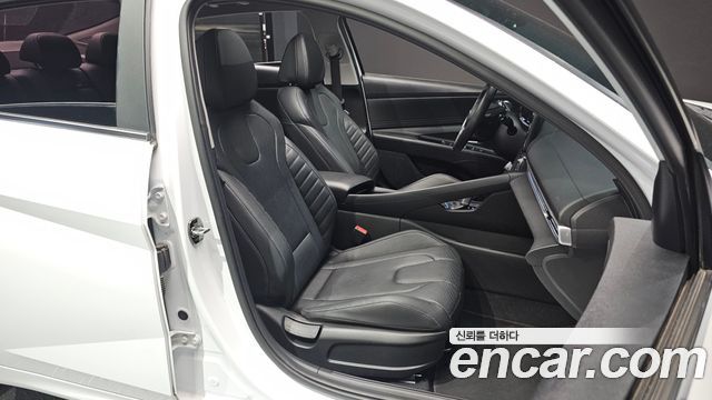 Hyundai AVANTE 2021 — photo 11
