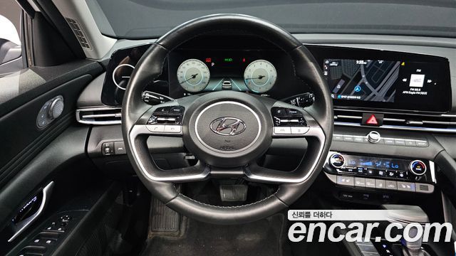 Hyundai AVANTE 2021 — photo 13