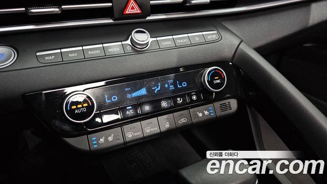 Hyundai AVANTE 2021 — photo 20