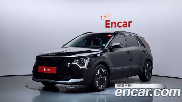 Kia Niro 2023 — photo 1
