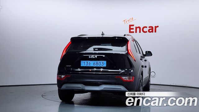 Kia Niro 2023 — photo 4