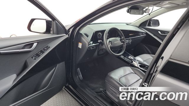 Kia Niro 2023 — photo 13