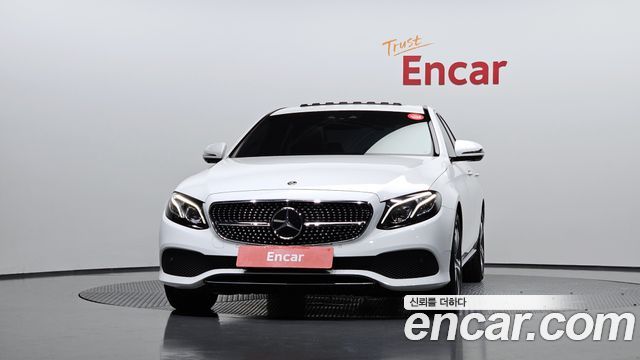 Mercedes-Benz E-Class 2017 — photo 3