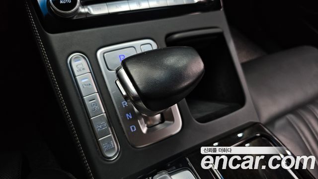 Genesis G90 2019 — photo 9