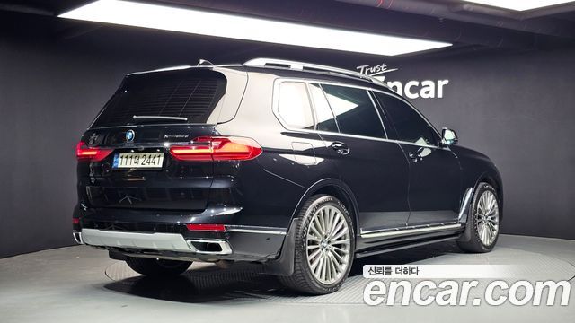 BMW X7 2020 — photo 2